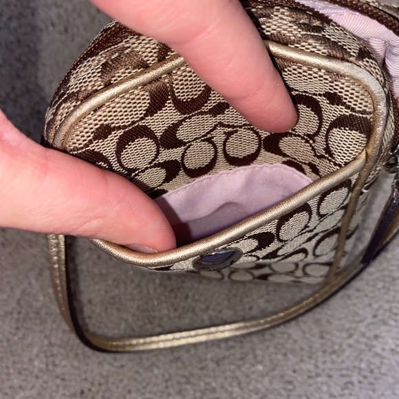 Coach beige wristlet - Picture 6 of 7